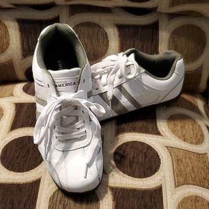 Perry Ellis America Men's 8.5 Shoe